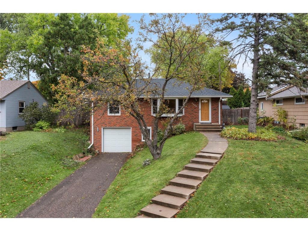 3240 Ewing Avenue N Robbinsdale MN 55422 6793360 image1