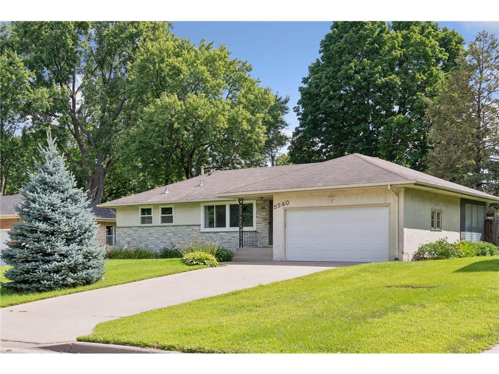 3240 Xenia Avenue N Crystal MN 55422 6585610 image1