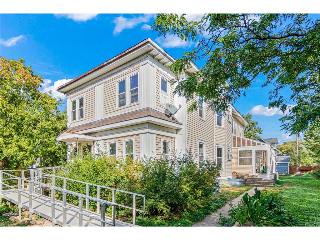 3241 2nd Avenue S Minneapolis MN 55408 6798547 image1