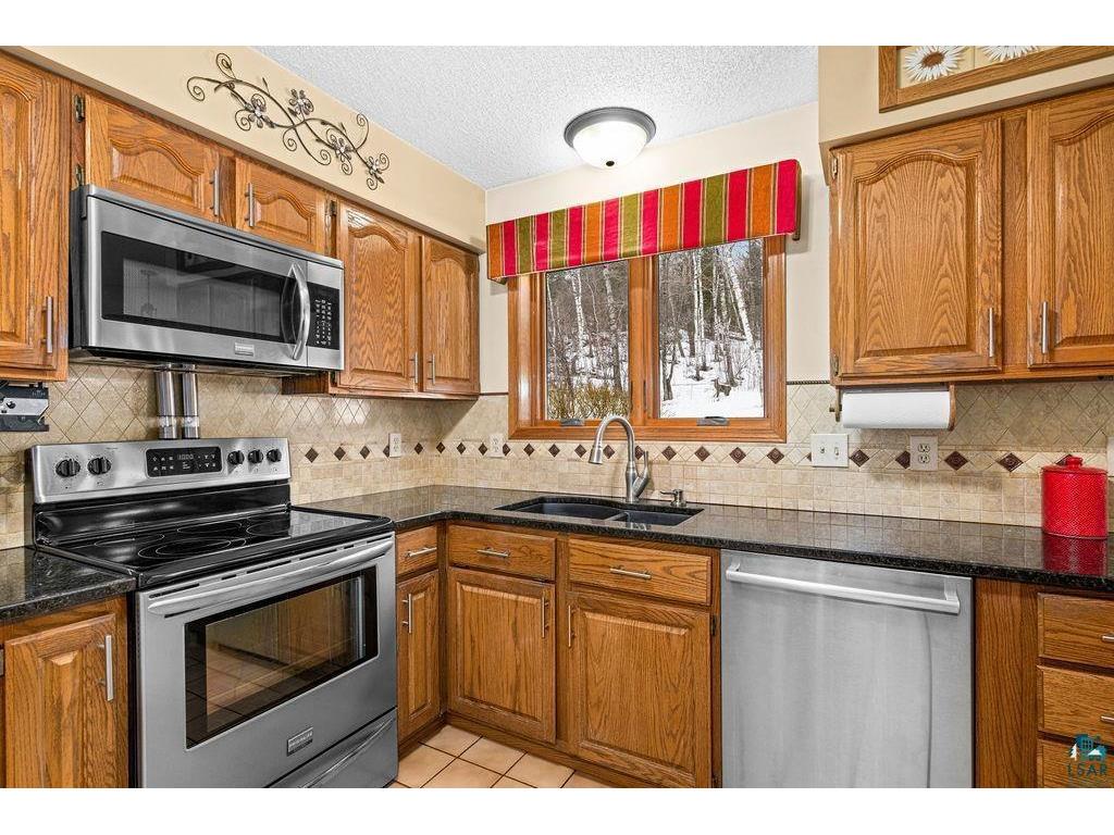 3241 Commonwealth Avenue Duluth MN 55808 7049649 image14