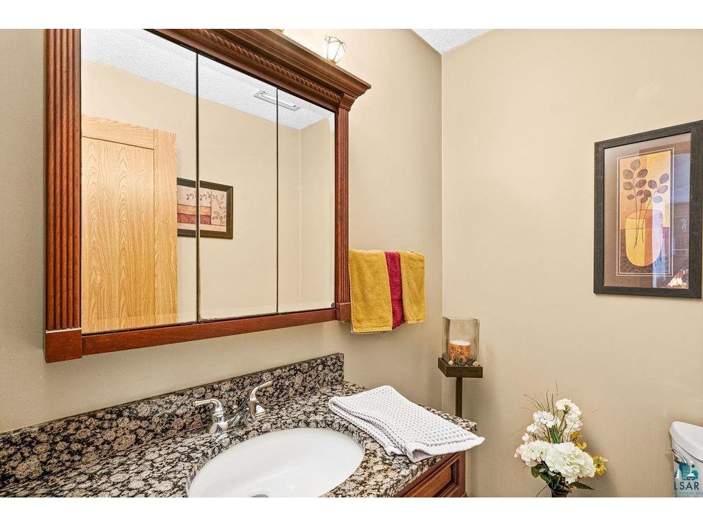 3241 Commonwealth Avenue Duluth MN 55808 7049649 image25