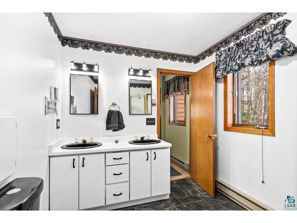 3241 Commonwealth Avenue Duluth MN 55808 7049649 image28