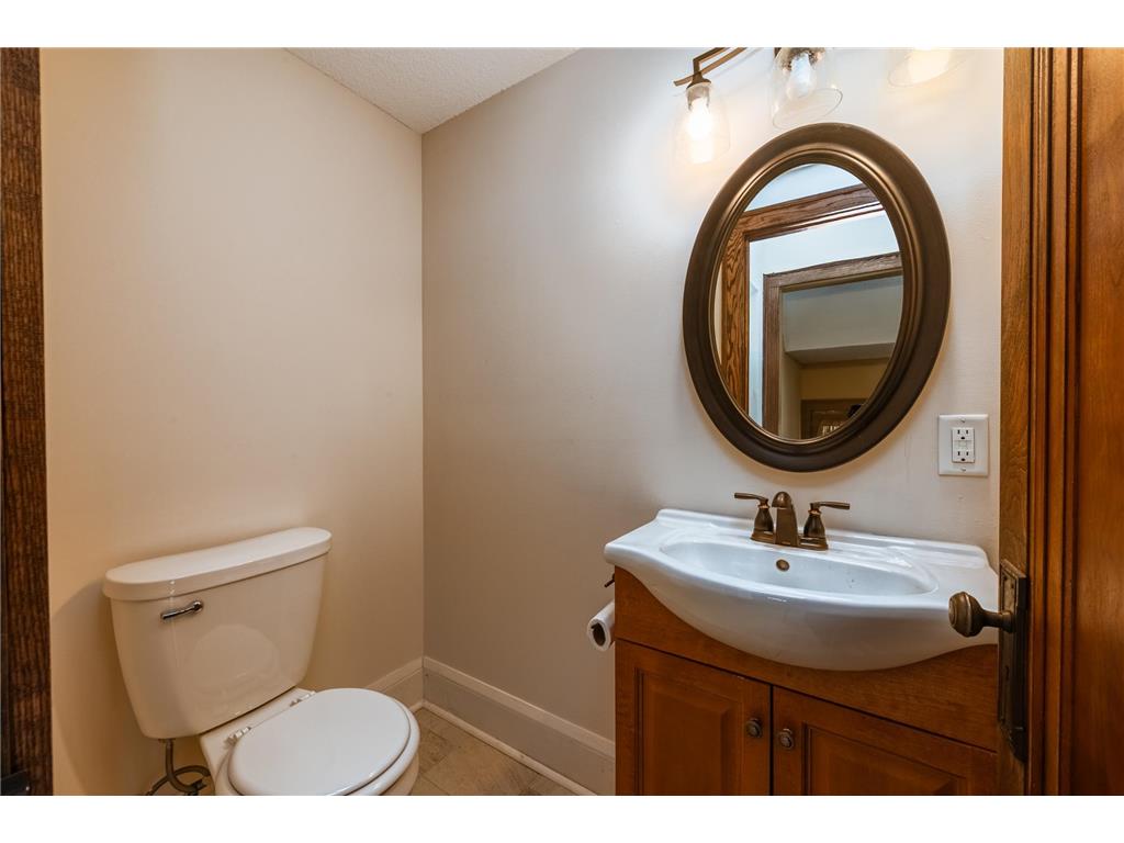 3242 Newton Avenue N Minneapolis MN 55412 7060341 image11