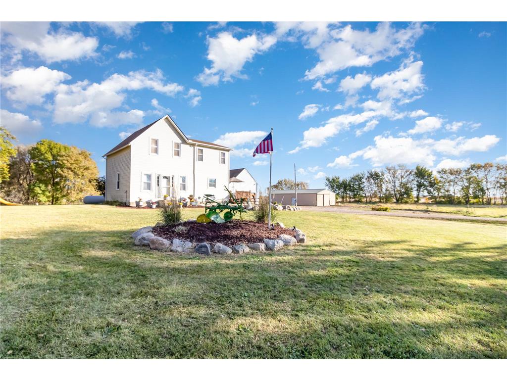 32420 224th Street Henderson MN 56044 6682687 image1