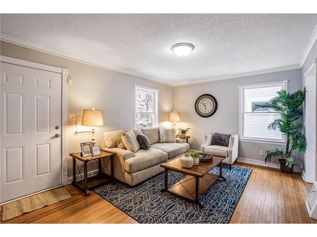 3243 Dupont Avenue N Minneapolis MN 55412 6674944 image1