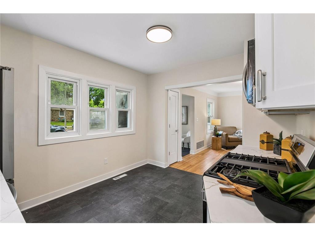 3243 Washburn Avenue N Minneapolis MN 55412 7078455 image12