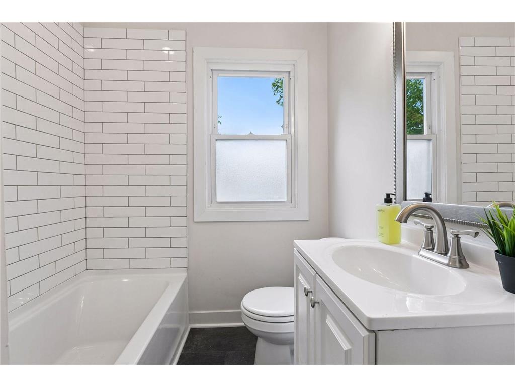 3243 Washburn Avenue N Minneapolis MN 55412 7078455 image17