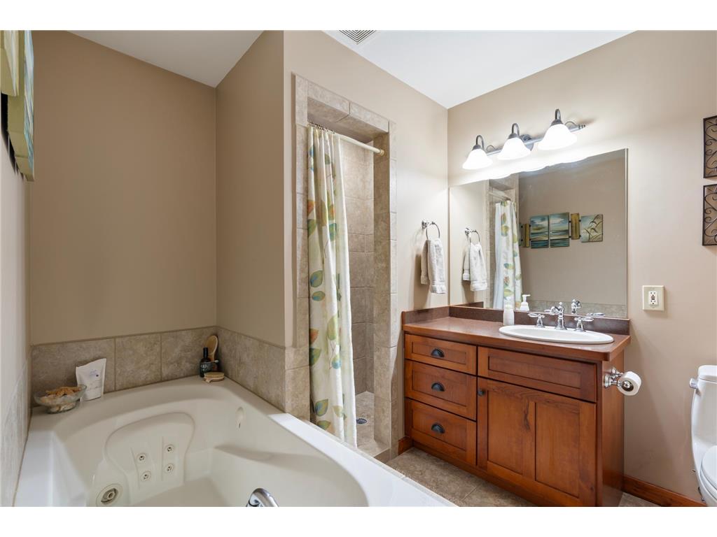 32433 Cedar Street Breezy Point MN 56472 7027146 image16