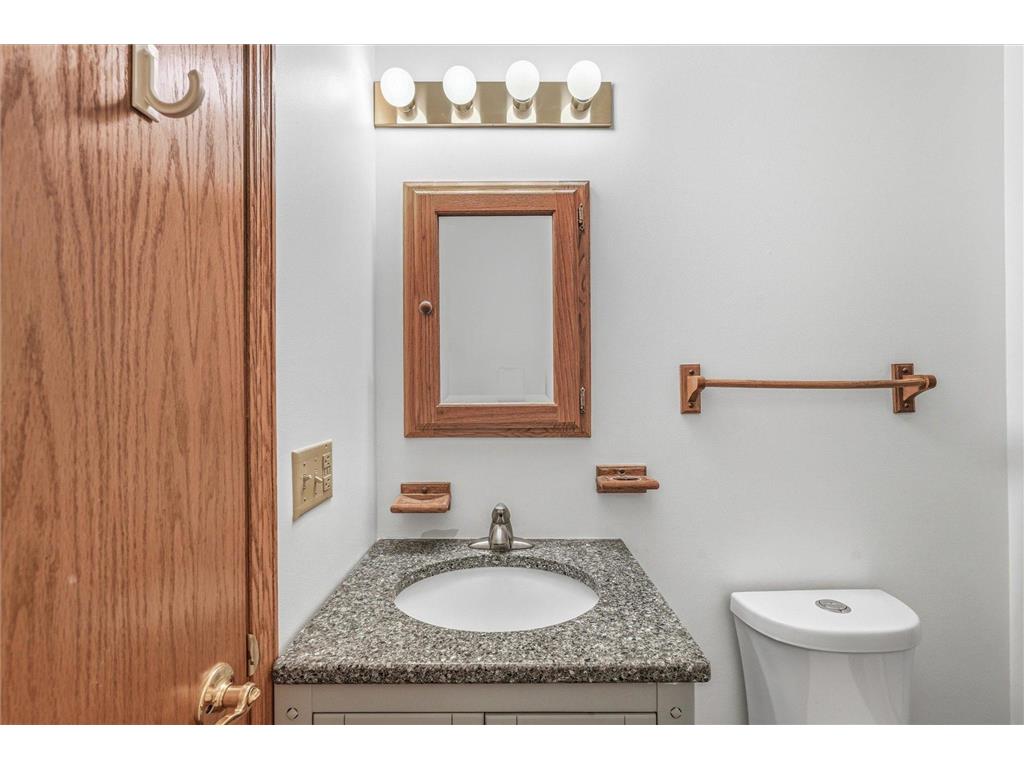 3246 Edgerton Street Vadnais Heights MN 55127 7088832 image16