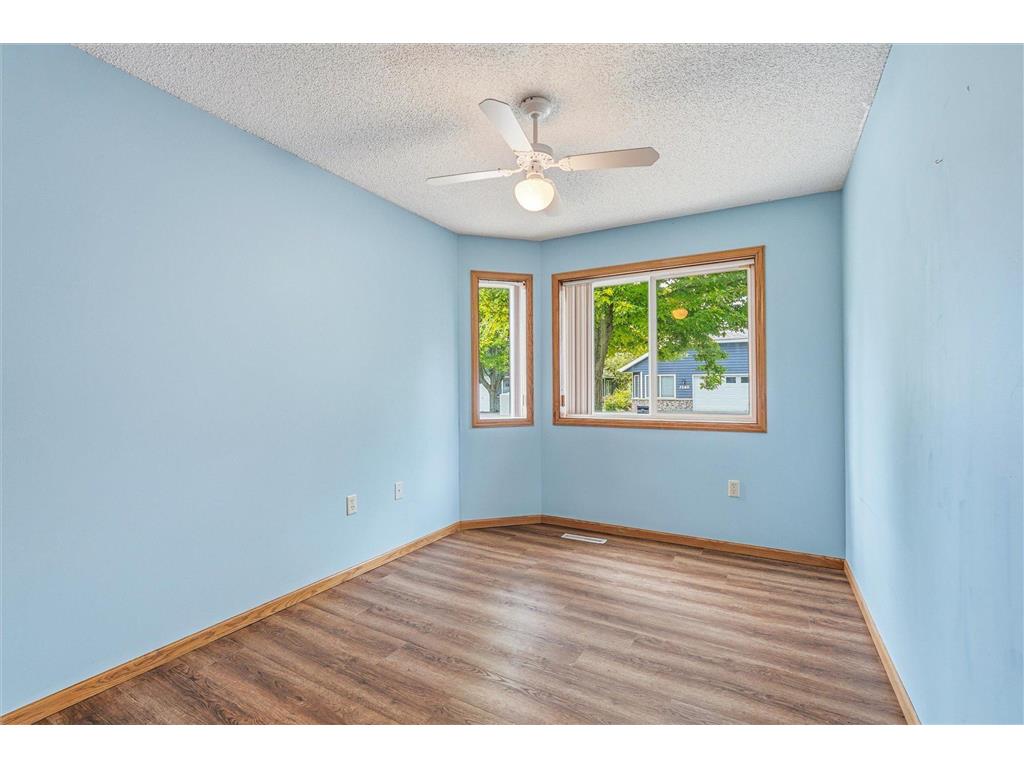 3246 Edgerton Street Vadnais Heights MN 55127 7088832 image17