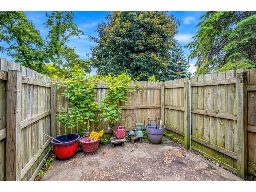 3246 Edgerton Street Vadnais Heights MN 55127 7088832 image21