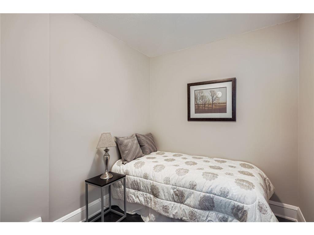 3246 Washburn Avenue N Minneapolis MN 55412 6820513 image15