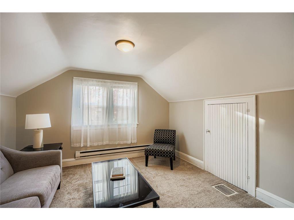 3246 Washburn Avenue N Minneapolis MN 55412 6820513 image23