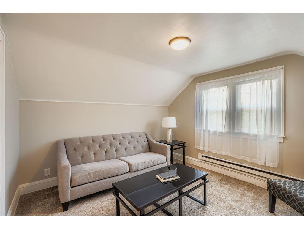 3246 Washburn Avenue N Minneapolis MN 55412 6820513 image24