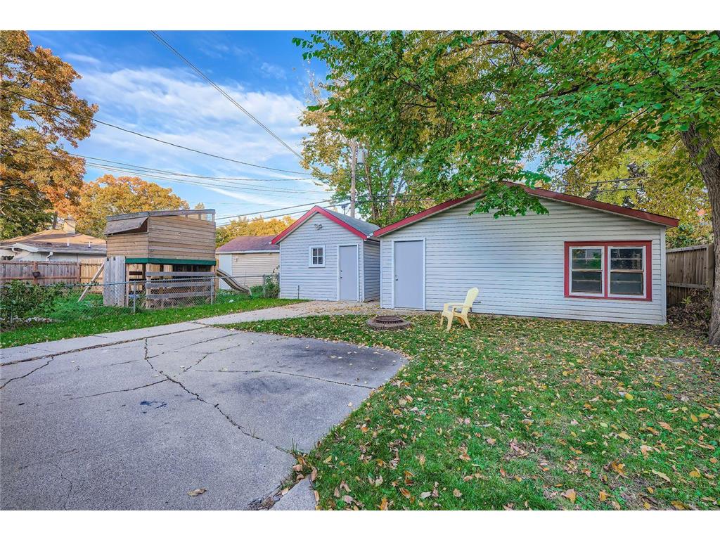 3246 Washburn Avenue N Minneapolis MN 55412 6820513 image37