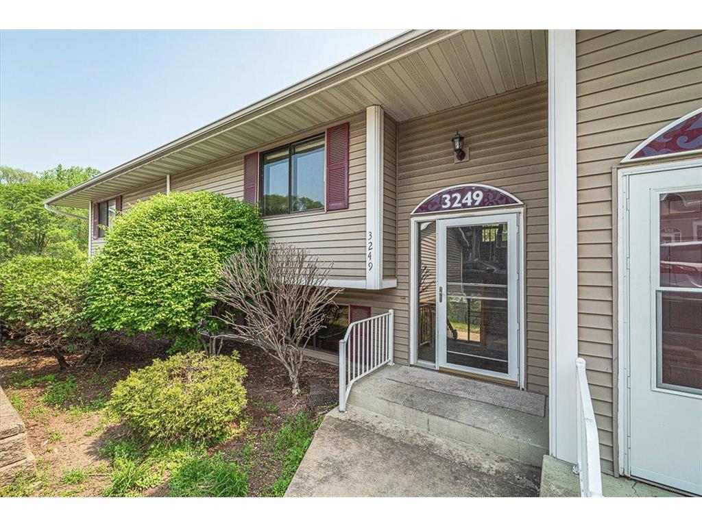 3249 Dodd Lane Eagan MN 55121 6549420 image1