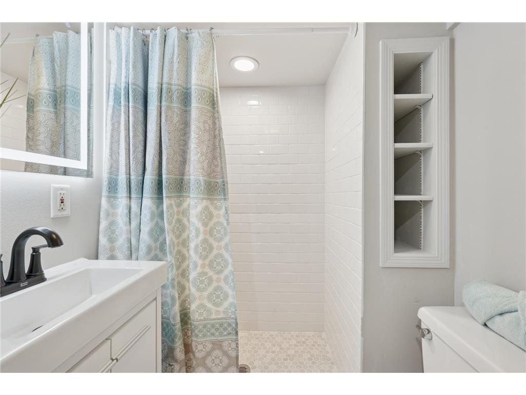 3249 Fremont Avenue S Minneapolis MN 55408 7048726 image32