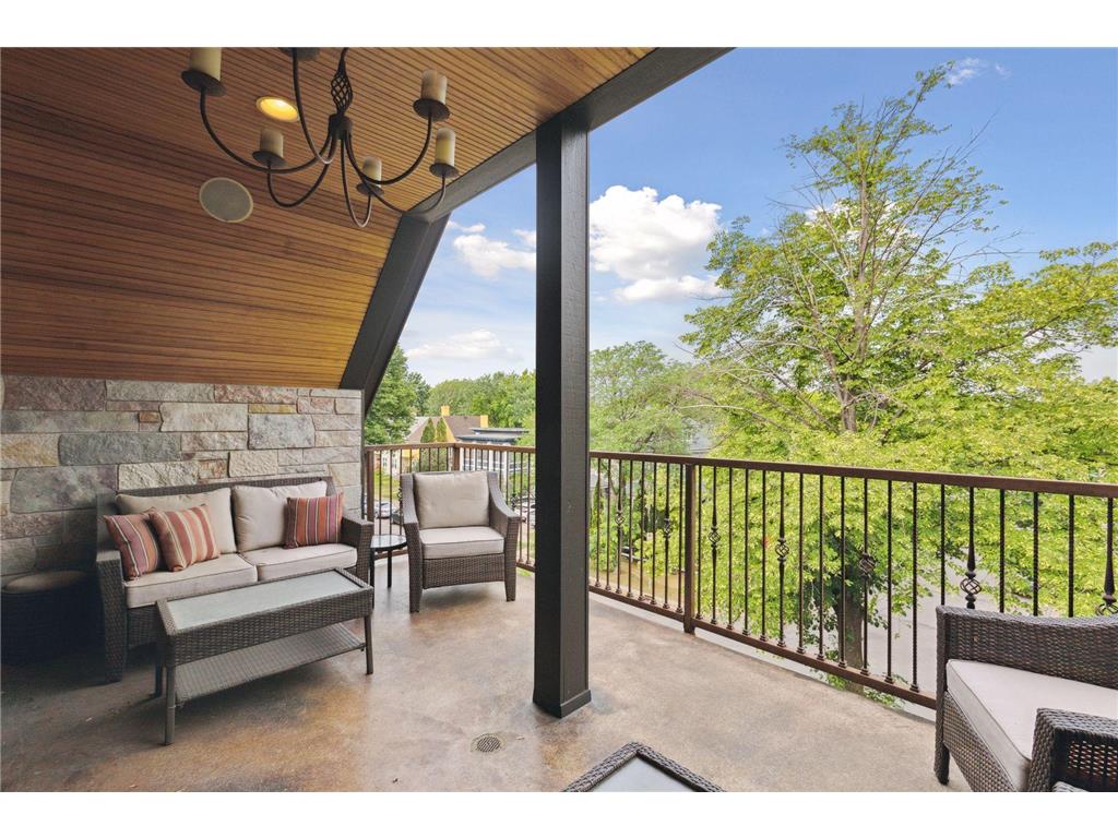 3249 Humboldt Avenue S Minneapolis MN 55408 - Bde Maka Ska 6322581 image1