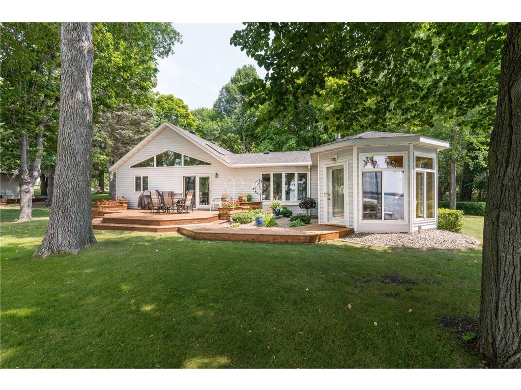 32499 Clay Bank Road Elizabeth Twp MN 56534 - Long Lake 6412875 image1