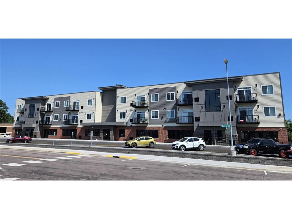 325 1st Street NE Melrose MN 56352 - Sauk River 6472042 image1