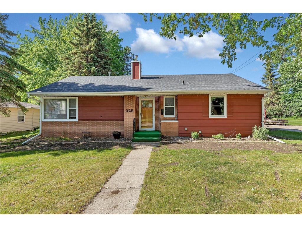 325 6th Avenue SE, Glenwood, MN, 56334 MLS 6222062 Edina Realty