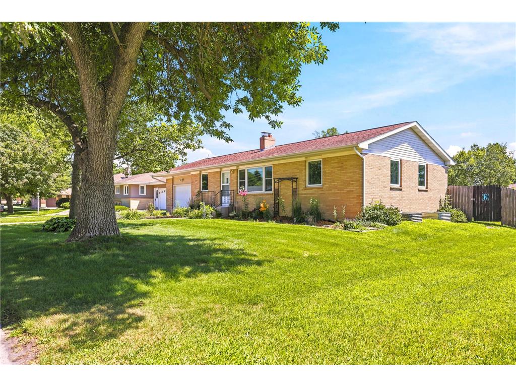 325 6th Street NW Buffalo Lake MN 55314 7110011 image1