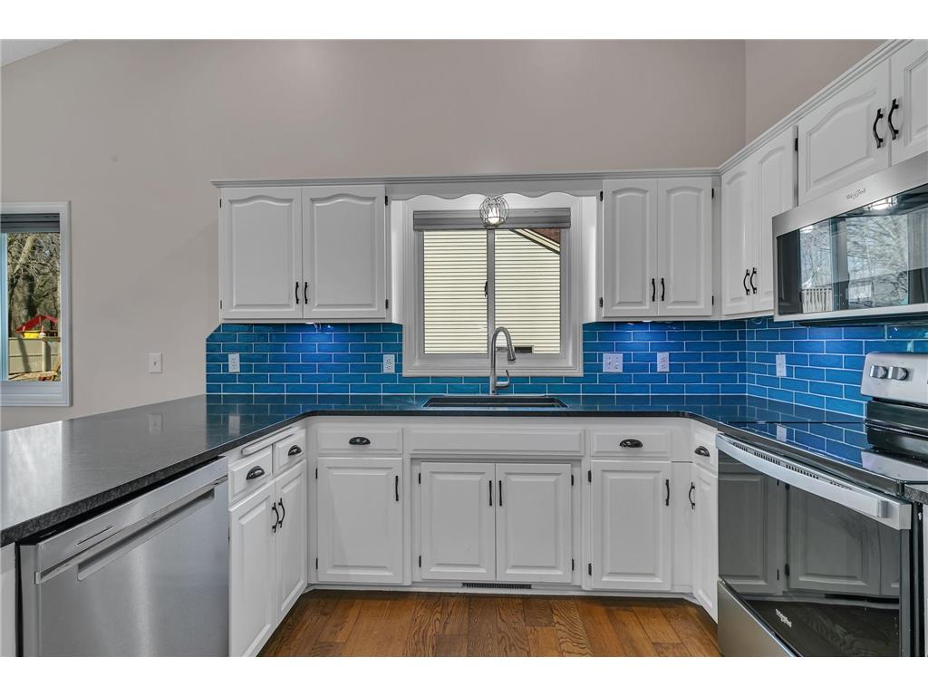 325 8th Avenue S Sartell MN 56377 7062567 image3