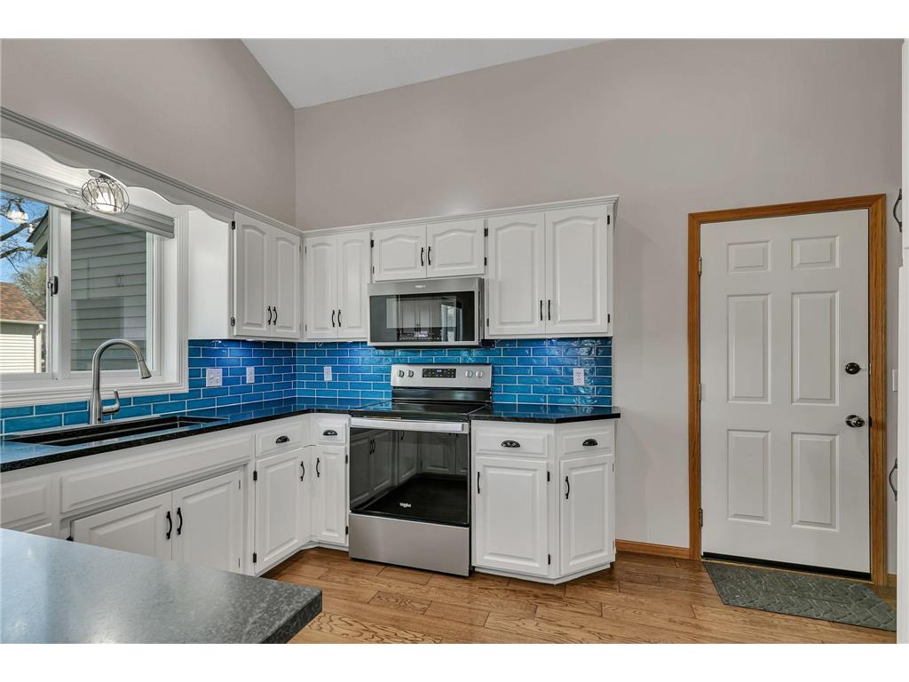 325 8th Avenue S Sartell MN 56377 7062567 image4