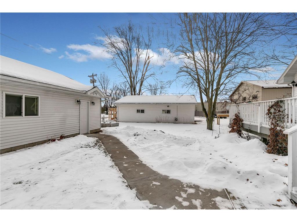 325 Central Avenue N Milaca MN 56353 6825992 image24