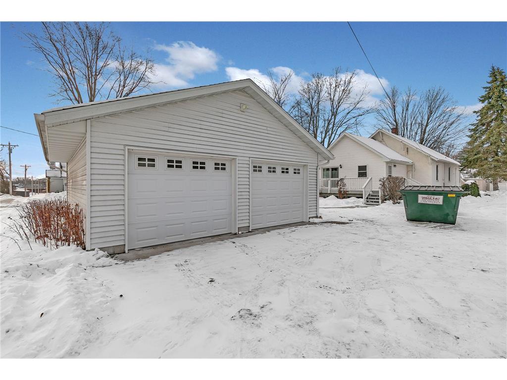 325 Central Avenue N Milaca MN 56353 6825992 image25