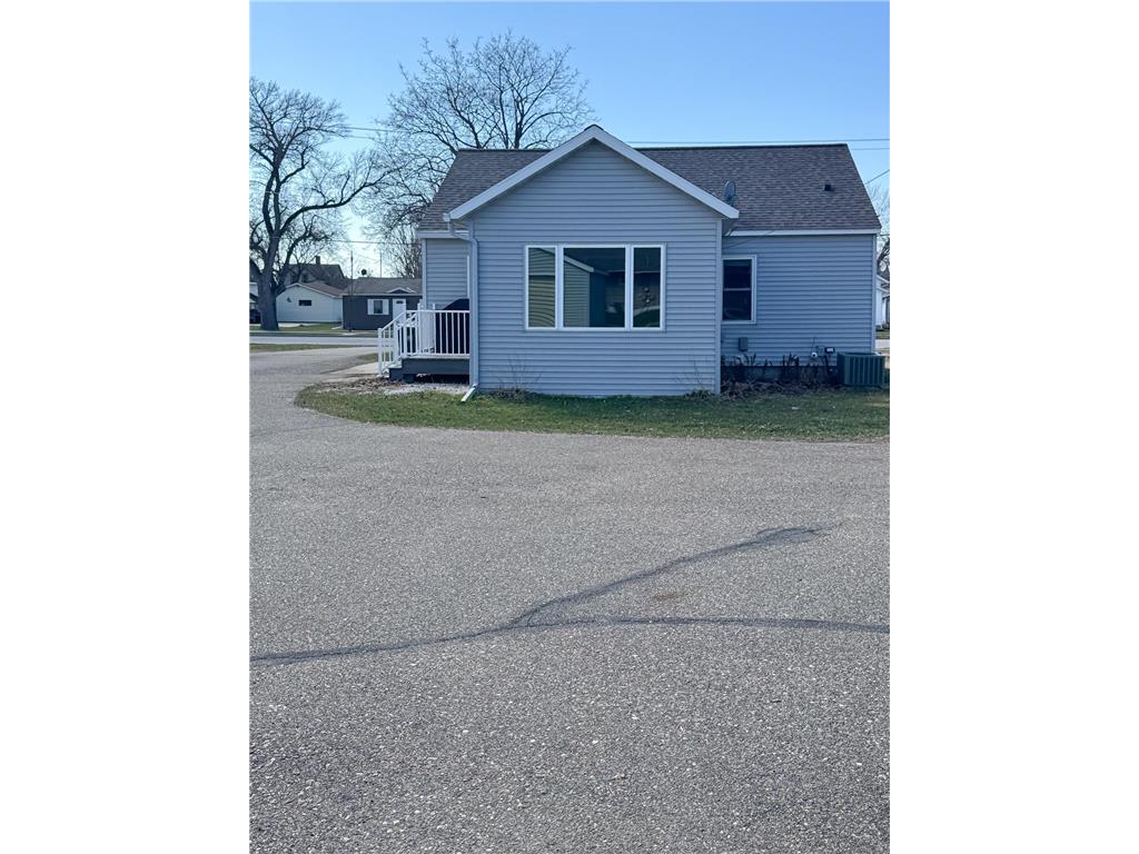 325 Lake Avenue S Paynesville MN 56362 7055191 image55