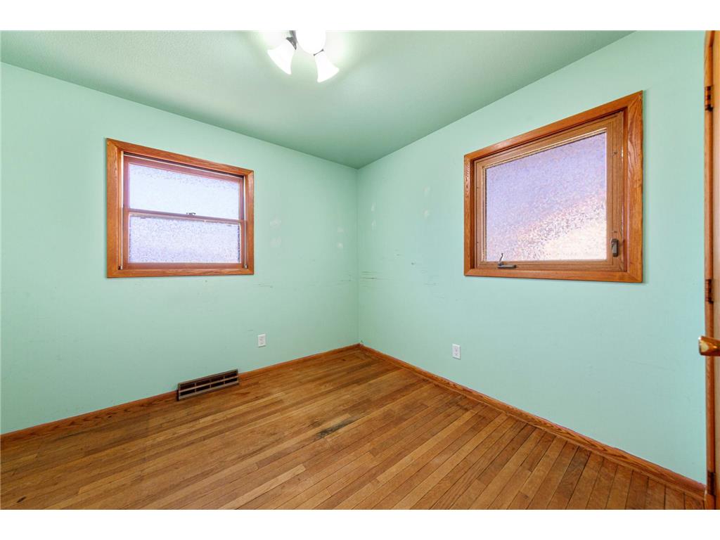 325 Le Sueur Avenue Eagle Lake MN 56024 7050468 image14