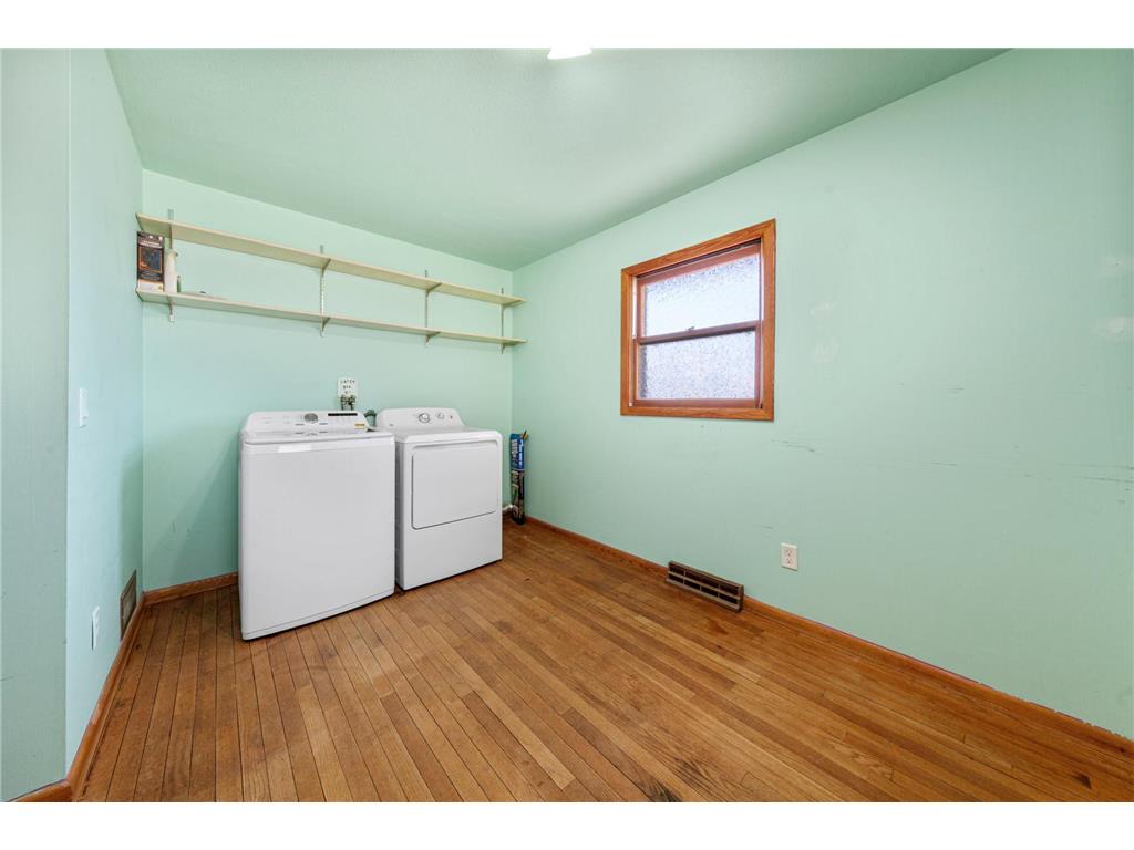 325 Le Sueur Avenue Eagle Lake MN 56024 7050468 image15