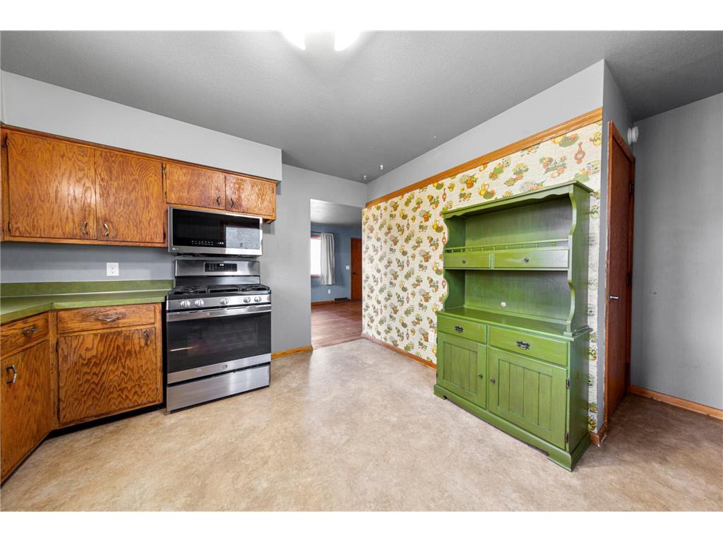 325 Le Sueur Avenue Eagle Lake MN 56024 7050468 image7