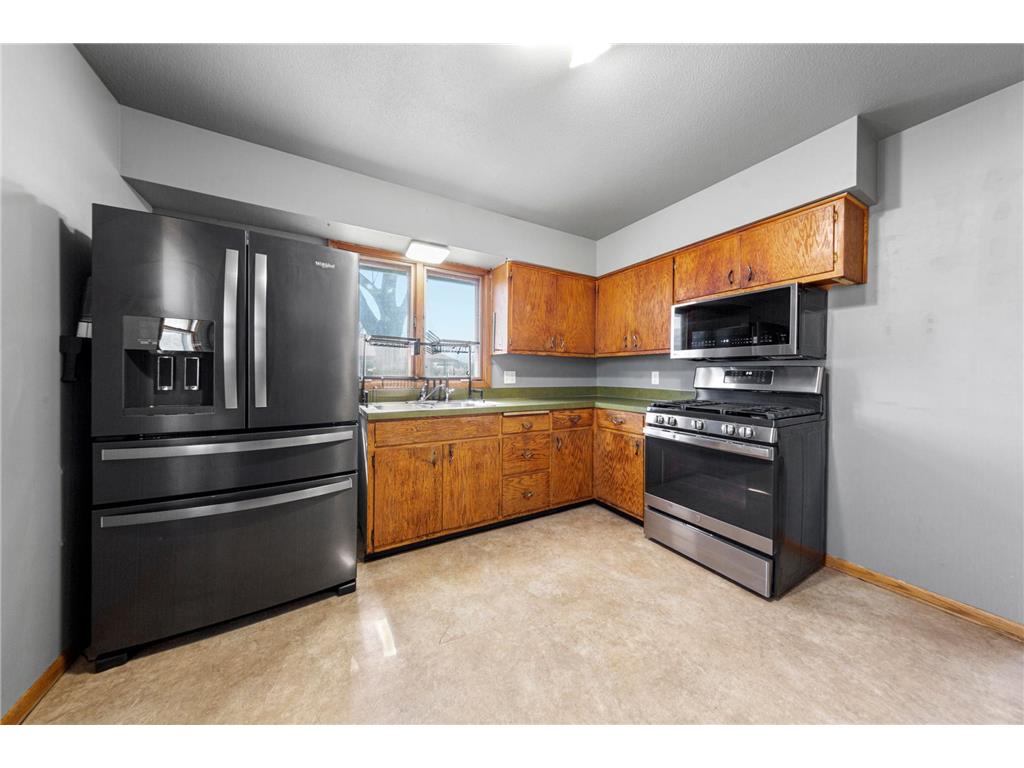 325 Le Sueur Avenue Eagle Lake MN 56024 7050468 image8