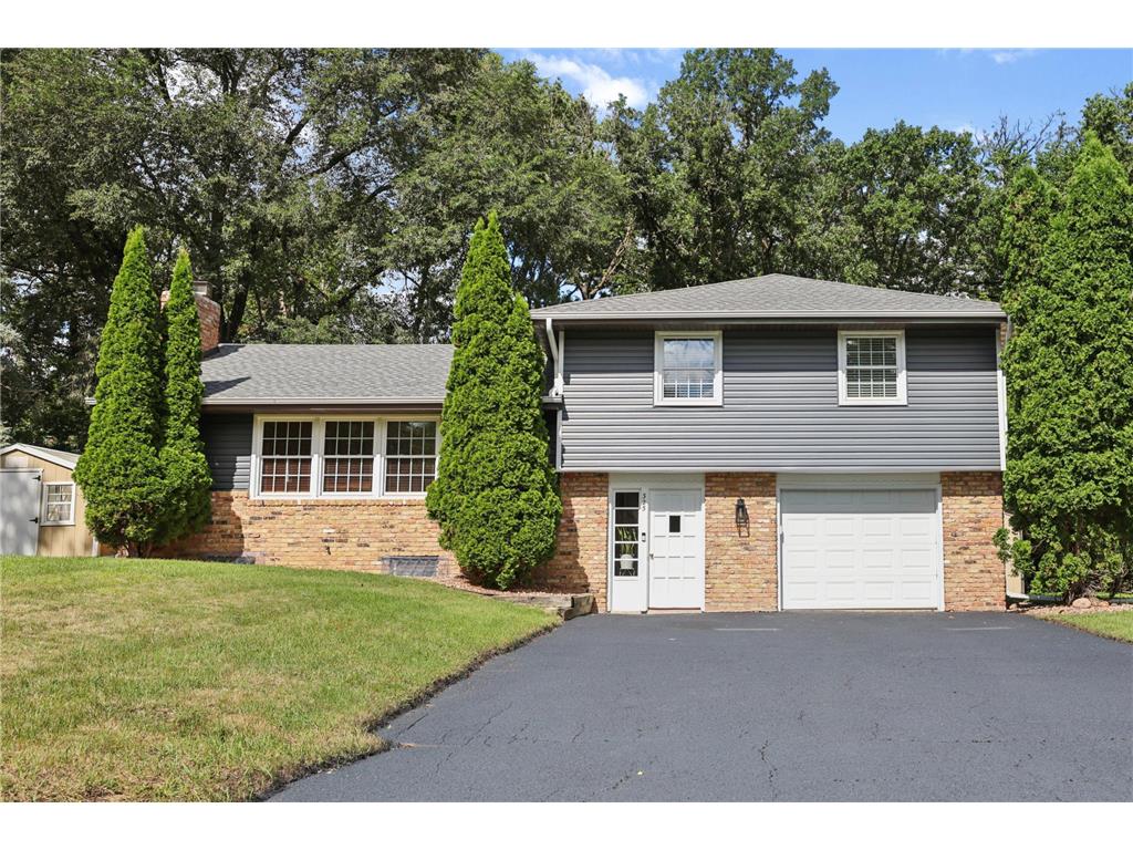 325 Quaker Lane N Plymouth MN 55441 6757783 image1