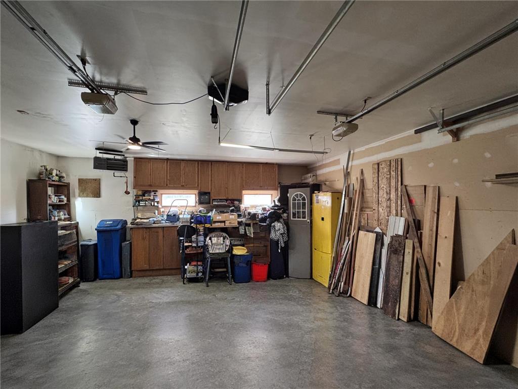 325 S Ash Street Crookston MN 56716 7057505 image12