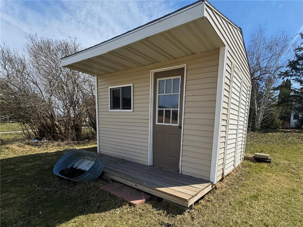 325 S Ash Street Crookston MN 56716 7057505 image15