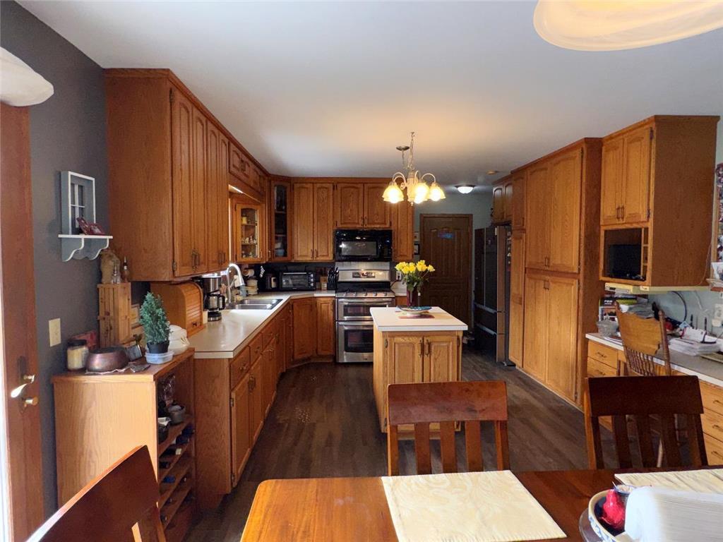 325 S Ash Street Crookston MN 56716 7057505 image2