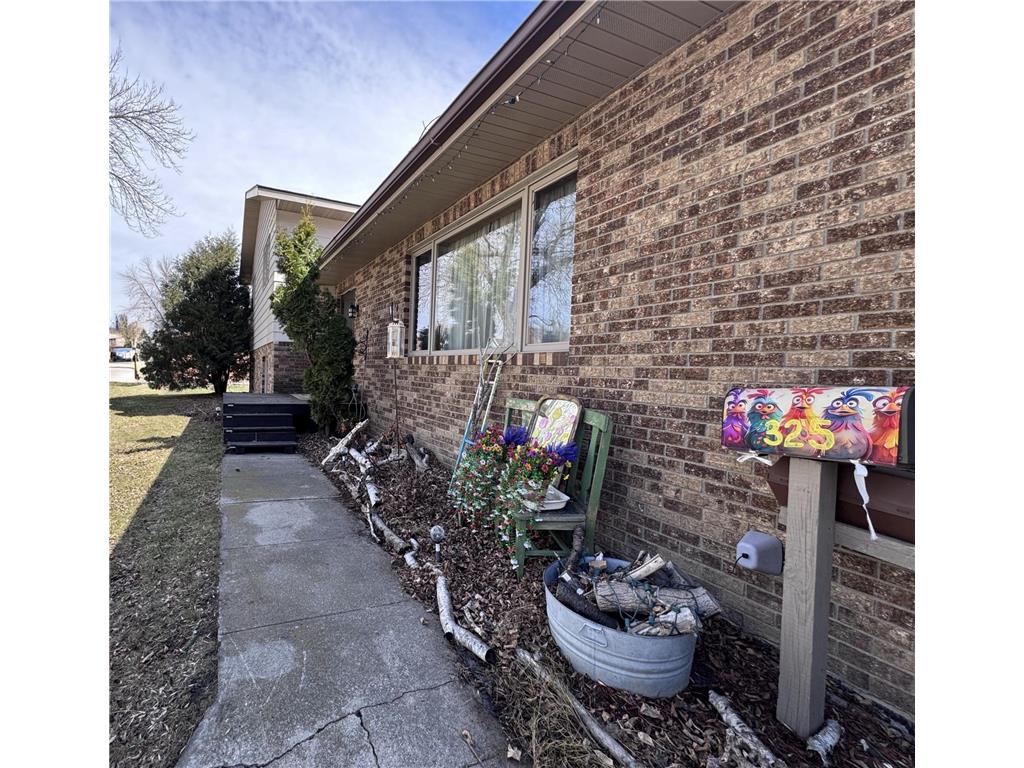 325 S Ash Street Crookston MN 56716 7057505 image23