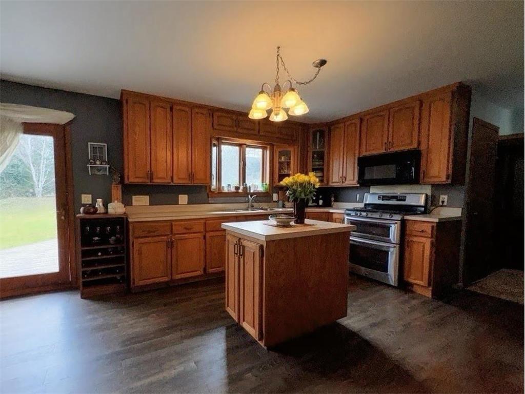 325 S Ash Street Crookston MN 56716 7057505 image3