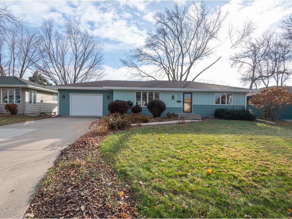 325 W 4th Street Waconia MN 55387 6625001 image1