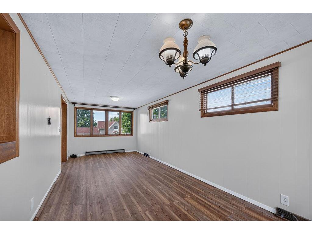 325 South Street W Caledonia MN 55921 7093141 image10