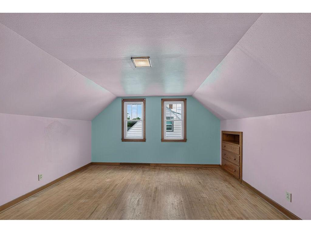 325 South Street W Caledonia MN 55921 7093141 image18
