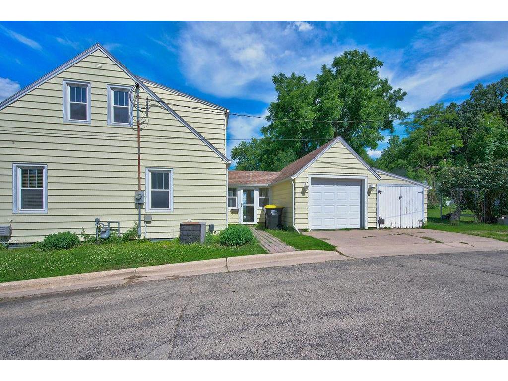325 South Street W Caledonia MN 55921 7093141 image2