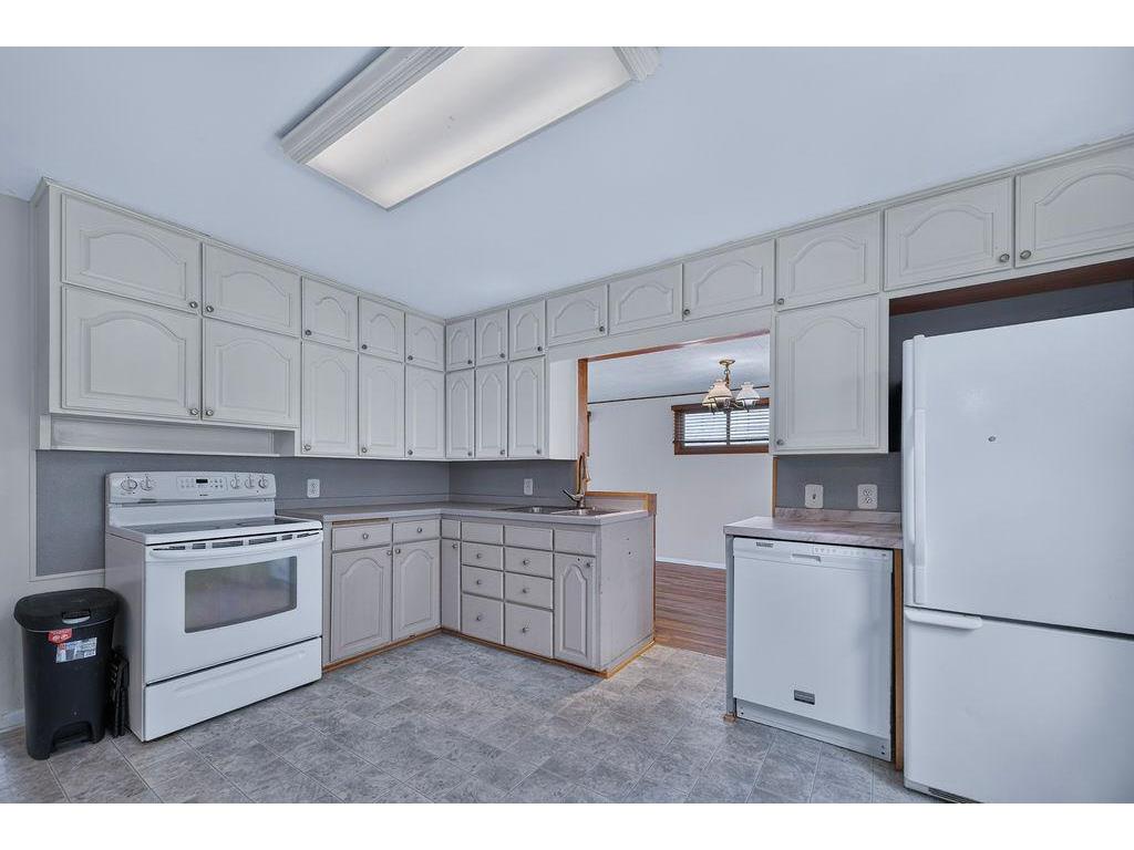 325 South Street W Caledonia MN 55921 7093141 image3