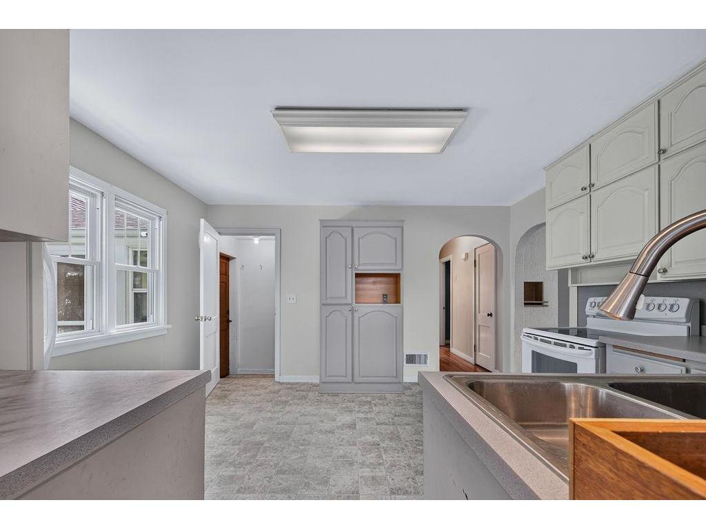 325 South Street W Caledonia MN 55921 7093141 image5