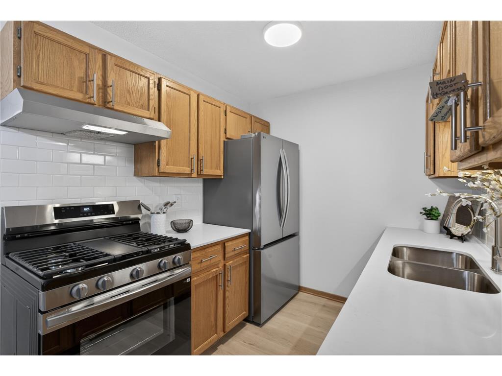 3250 Hill Ridge Drive #82 Eagan MN 55121 7055386 image5