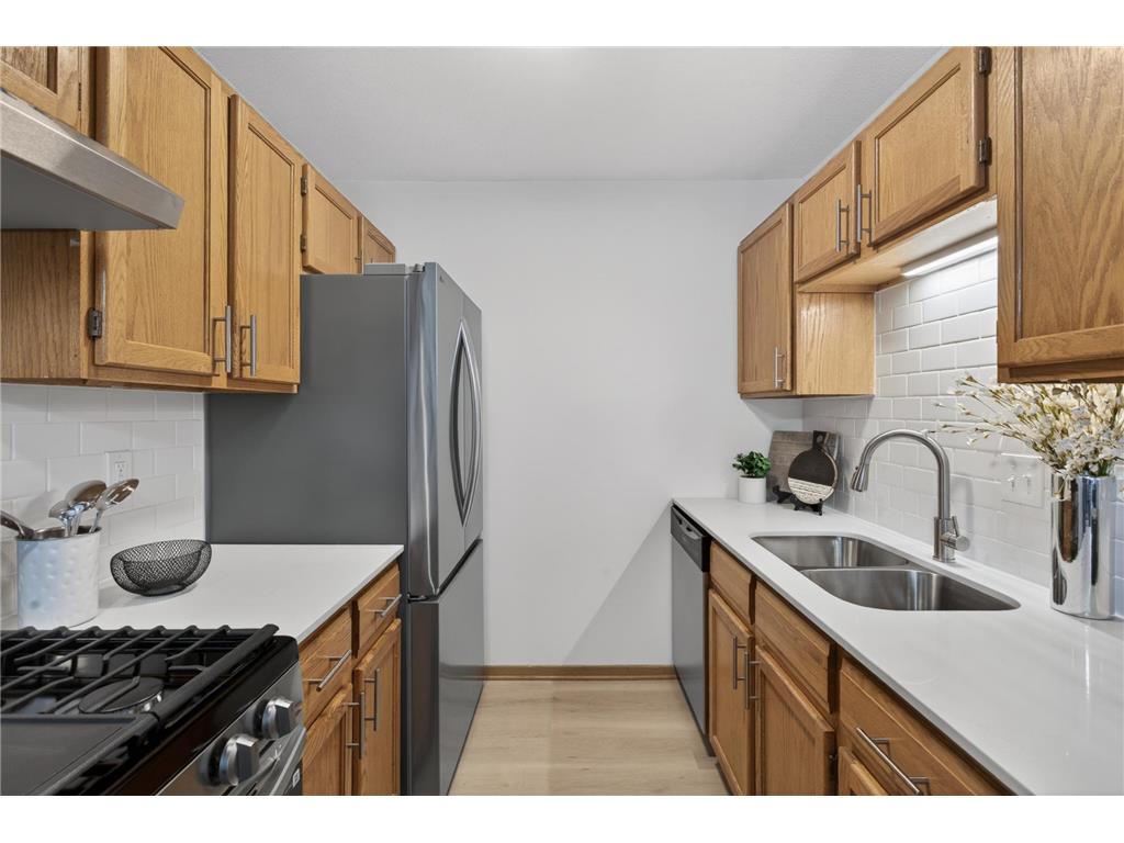 3250 Hill Ridge Drive #82 Eagan MN 55121 7055386 image6