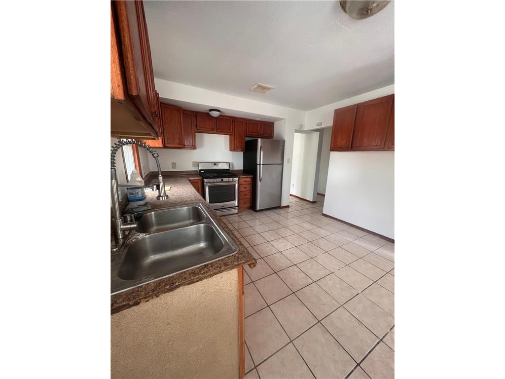 3251 Colfax Avenue N Minneapolis MN 55412 7052921 image9